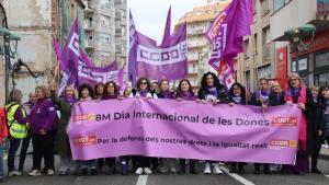 Manifestación de los sindicatos por el 8M, esta mañana en Tarragona.