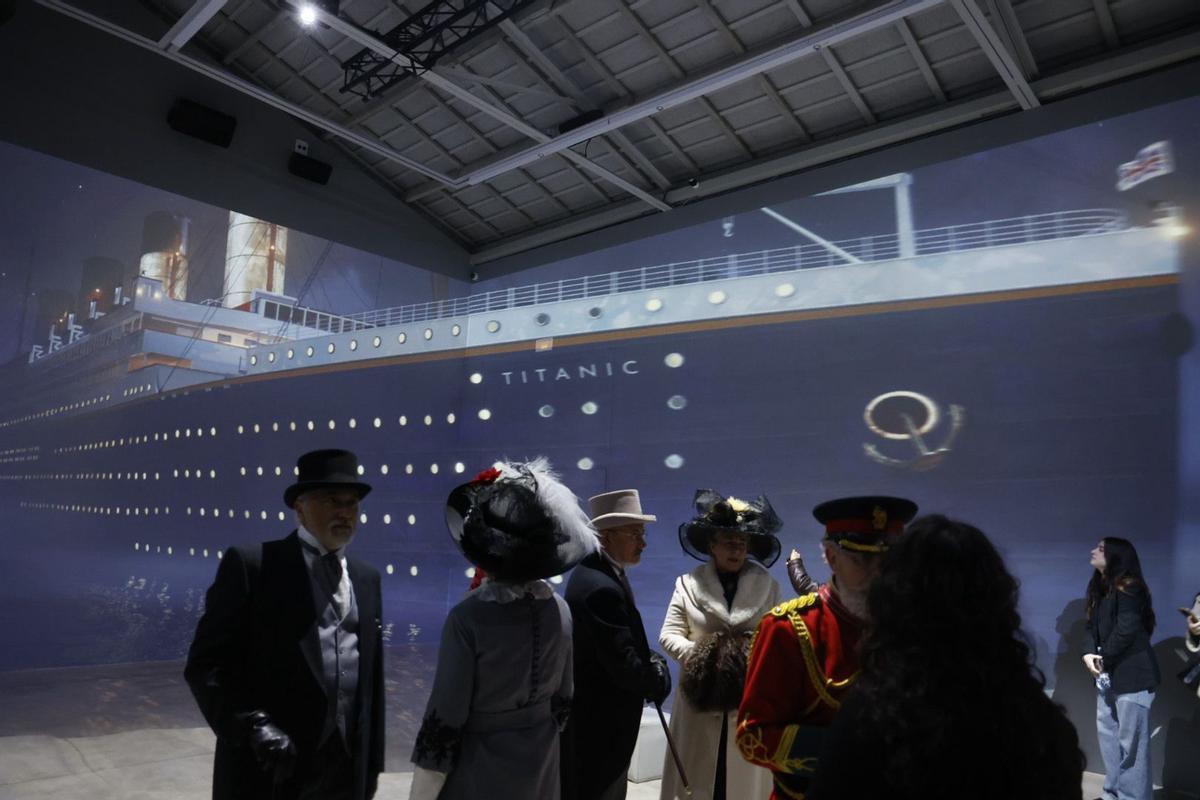 Llega a València la exposición inmersiva sobre el Titanic en Bombas Gens: 'La leyenda del Titanic' permite pasear al público por dentro del histórico buque Llega a València la exposición inmersiva sobre el Titanic en Bombas Gens: 'La leyenda del Titanic' permite pasear al público por dentro del histórico buque