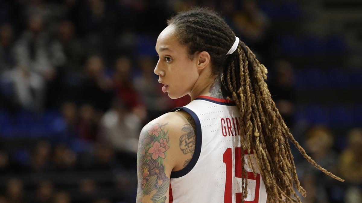 Brittney Griner aterriza en Estados Unidos tras su liberación en Moscú