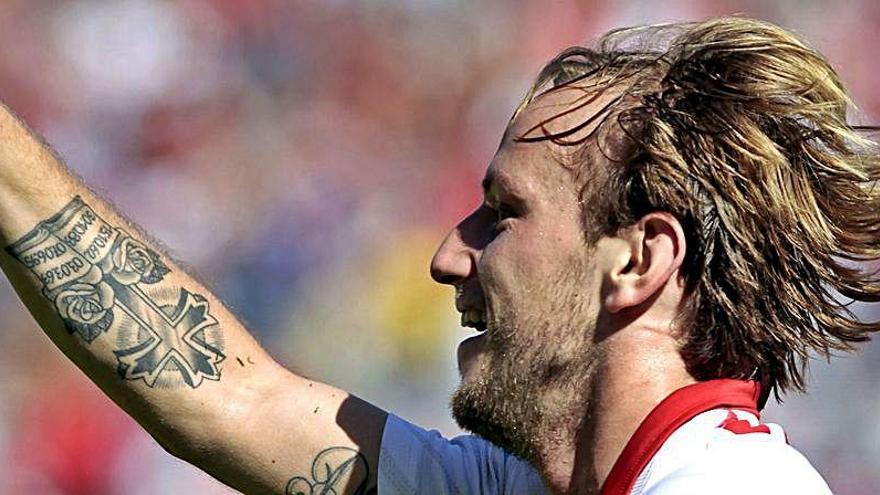 Rakitic ya es oficialmente jugador del Sevilla FC