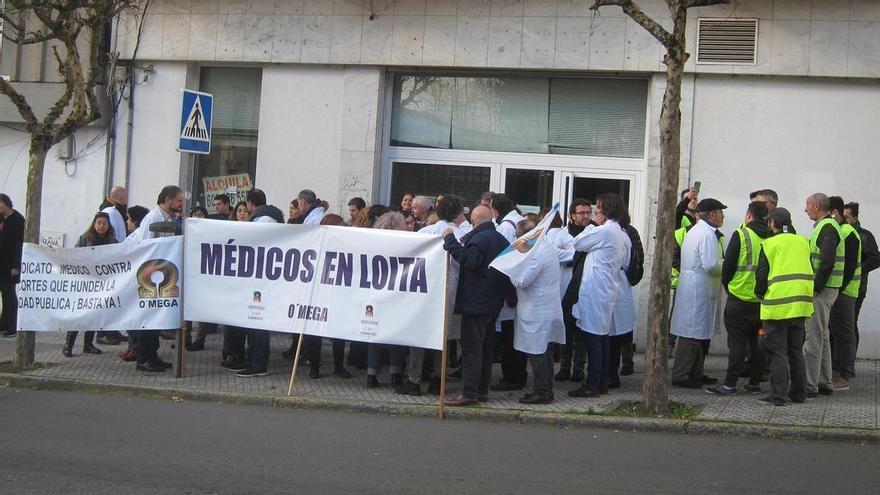 El sindicato O’Mega desecha la convocatoria de huelga de médicos gallegos