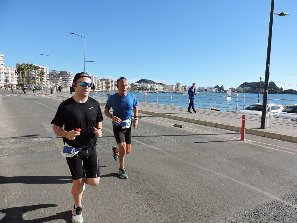 Estos todas las imágenes de la Media Maratón de Águilas