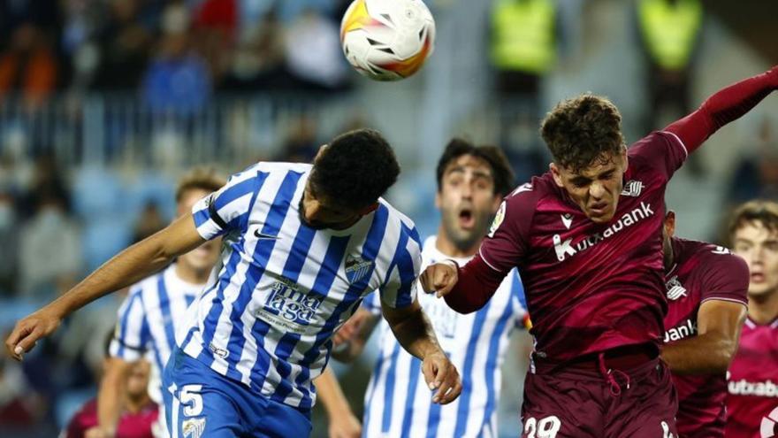 En la visita de los donostiarras a La Rosaleda, el Málaga CF se llevó los tres puntos en un peleado encuentro.  | LALIGA