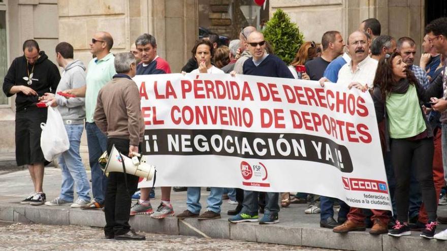 La protesta de trabajadores de clubes deportivos.