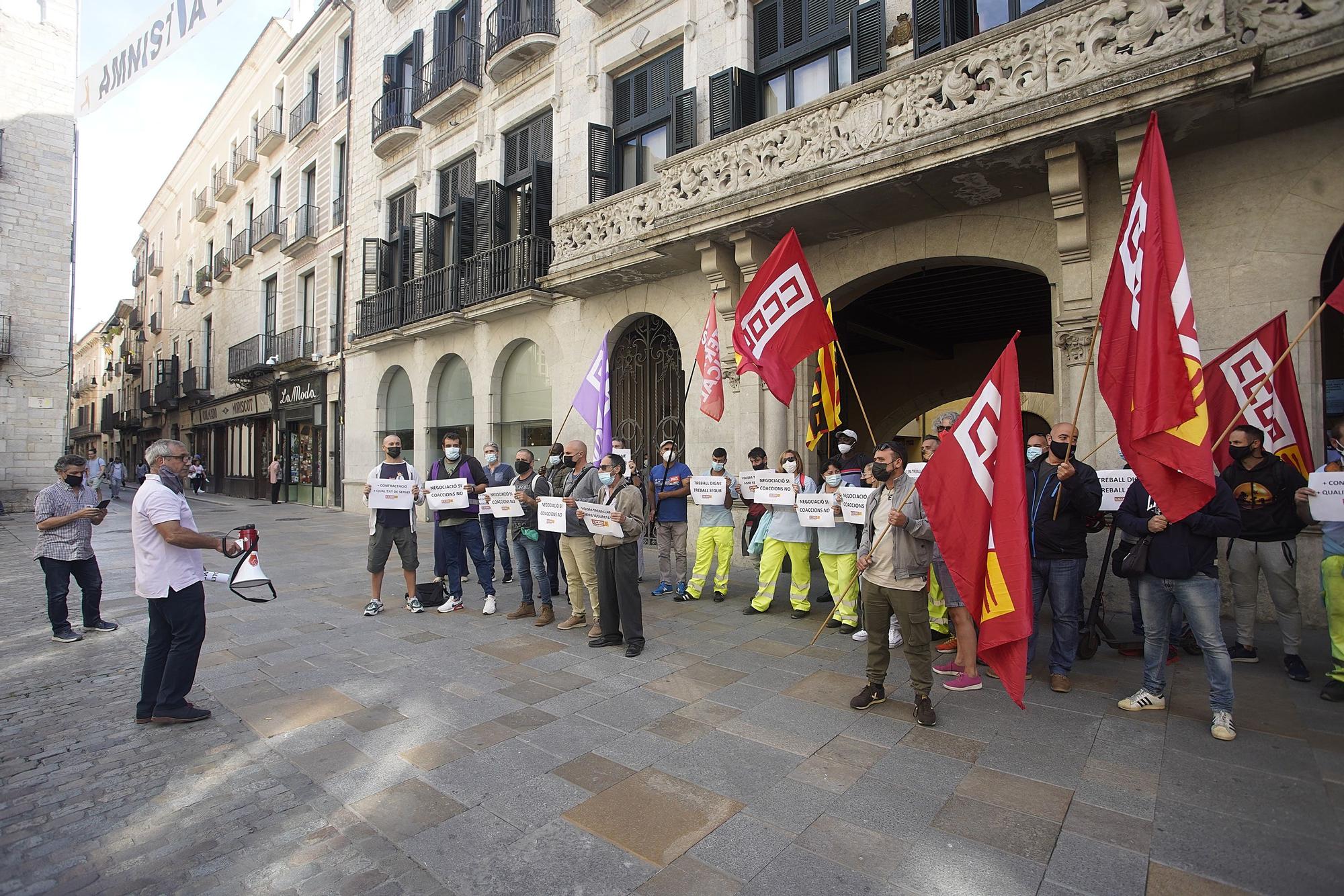 Treballadors de Girona+Neta lamenten que els «criminalitzin» per la brutícia i ho atribueixen a «retallades encobertes»