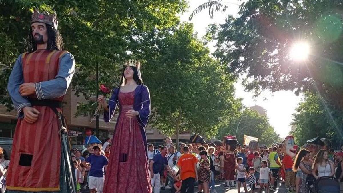 Vecinos y visitantes disfrutarán estos días de las fiestas de La Almozara.