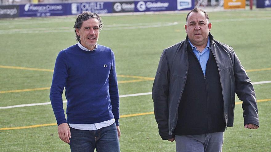 Raúl Garrido (Olot) i Oriol Alsina (Llagostera), en una trobada al Municipal llagosterenc abans del derbi.