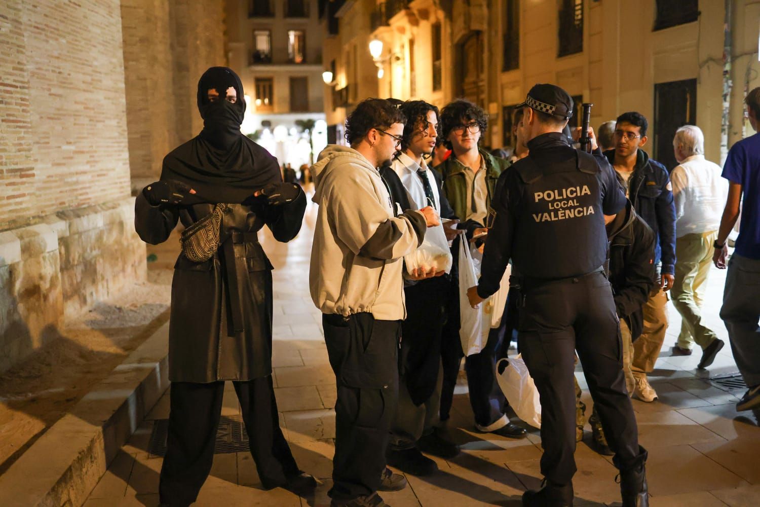 València se disfraza para celebrar Halloween