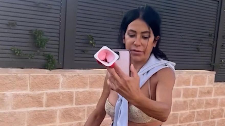 Maite Galdeano deja a su novio por teléfono y el vídeo se hace viral: &quot;Que te den por el saco&quot;