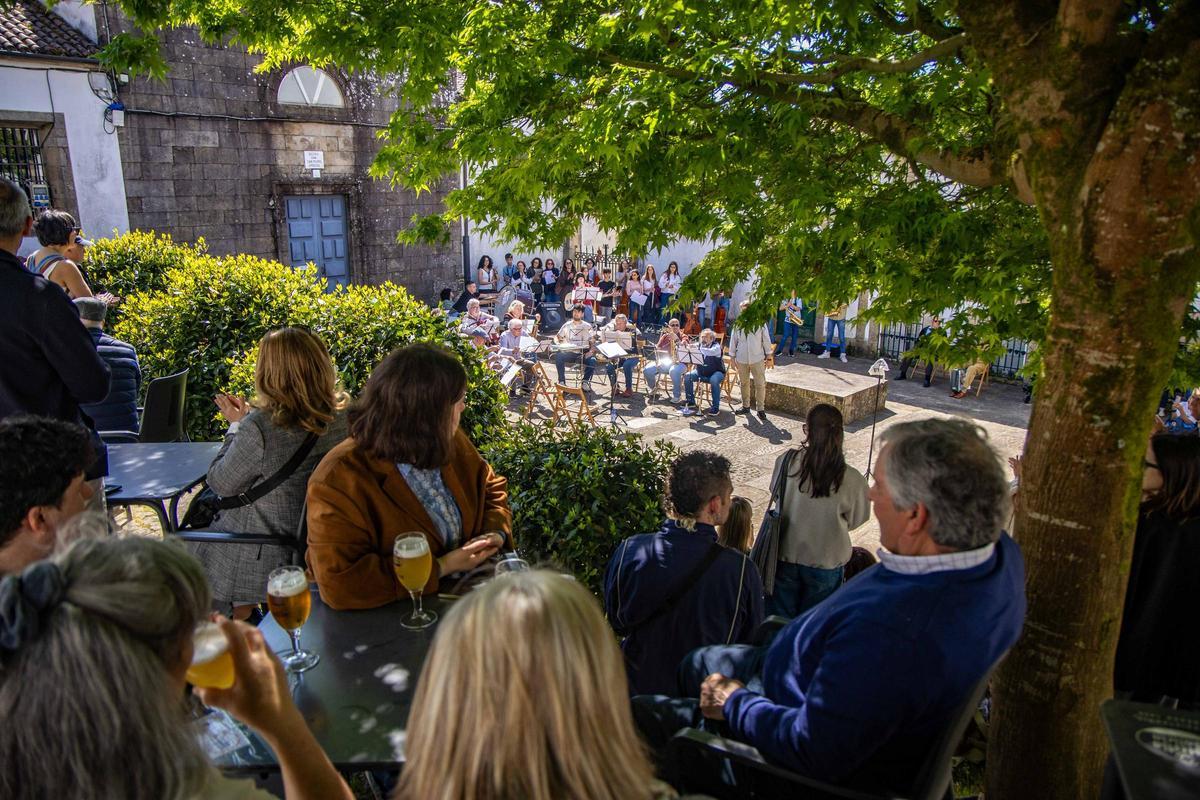 A Escola Municipal de Música ofreceu o seu tradicional Concerto para a Veciñanza