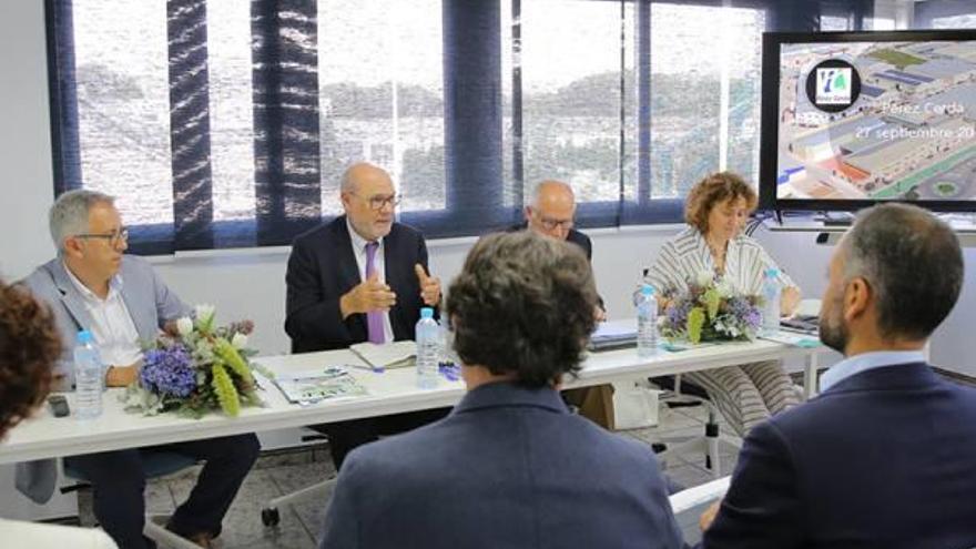 El encuentro se ha celebrado en la empresa Pérez Cerdá.