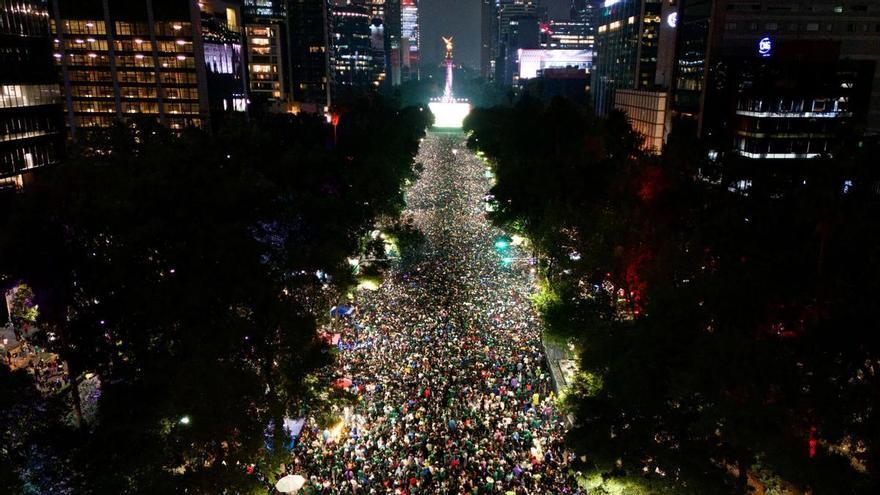 Tres muertos por asfixia durante la celebración de la victoria de México en dieciseisavos el Mundial