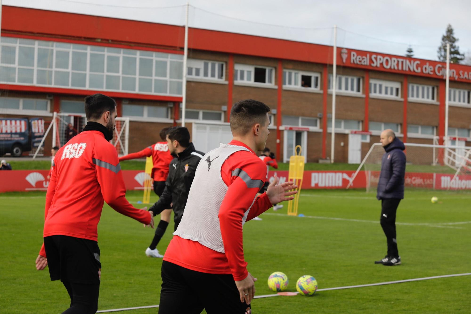 EN IMÁGENES: Primer entrenamientos del Sporting tras el cierre del mercado de fichajes de invierno