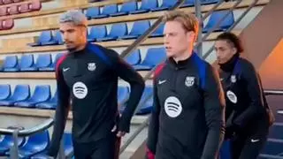 La plantilla del Barça se entrena sin Lamine y 'tocada' por los casos de Olmo y Pau Víctor