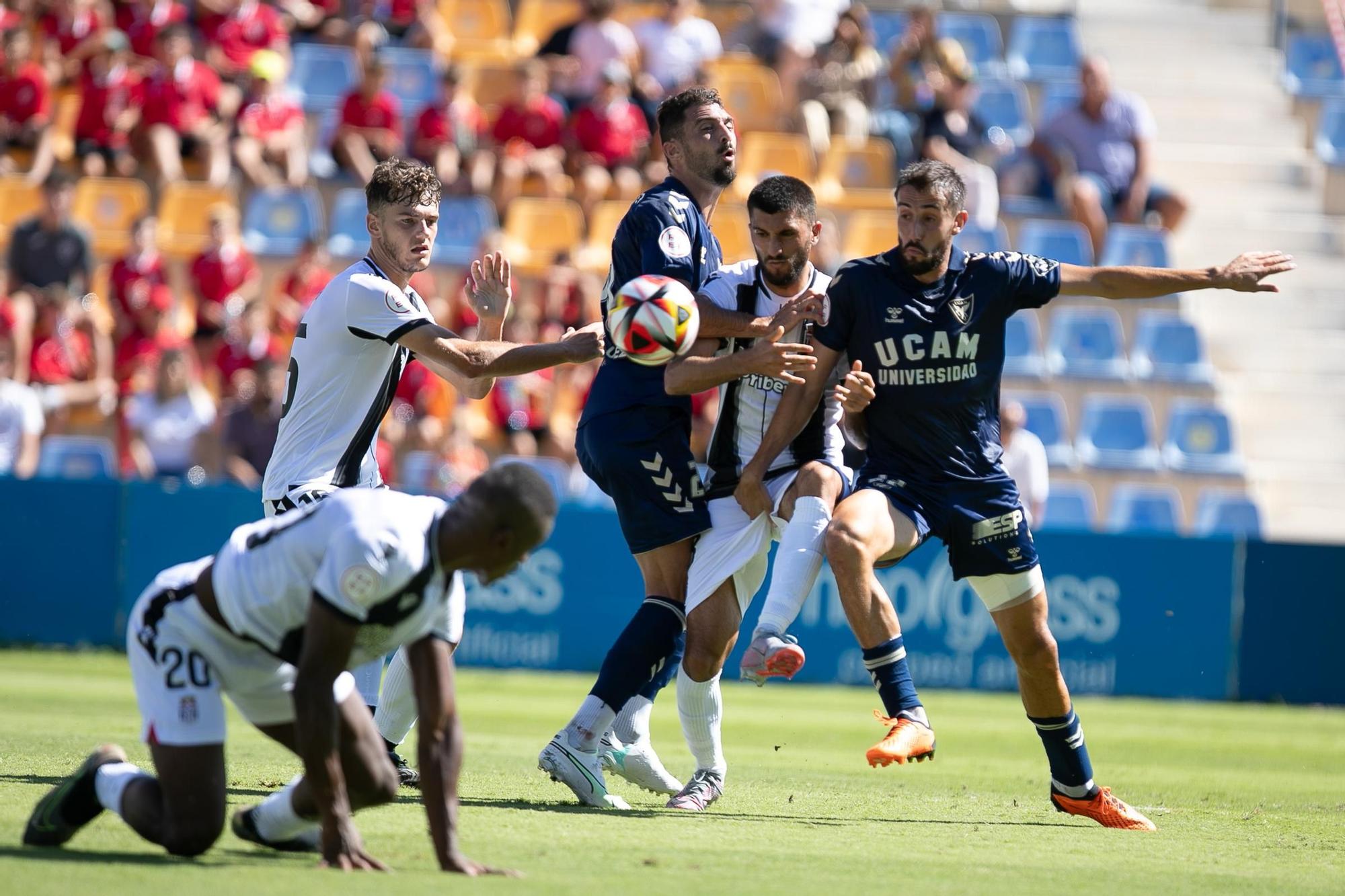 Las imágenes del partido UCAM Murcia - Cartagena B