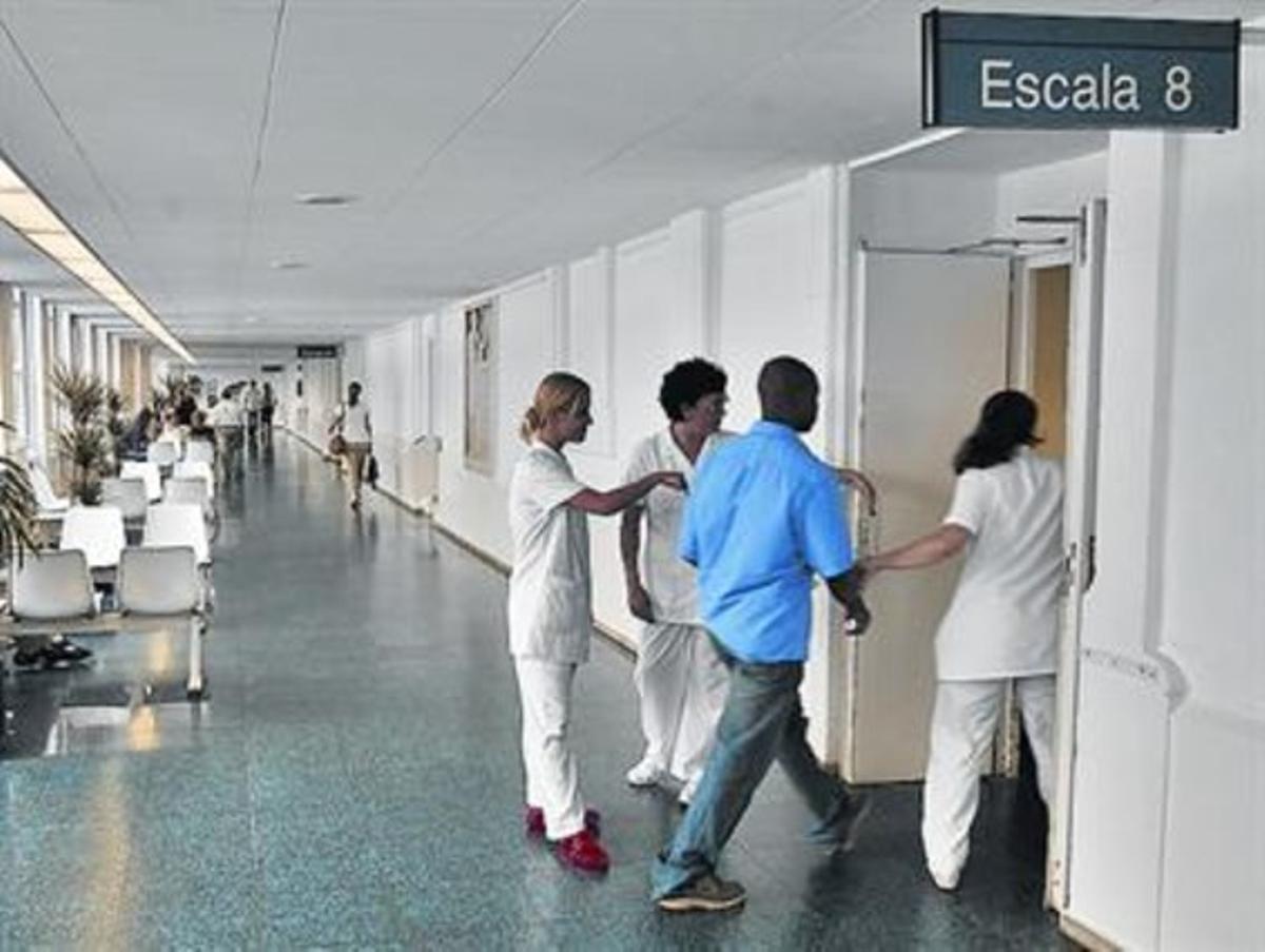 Un dels passadissos de l’Hospital Clínic.