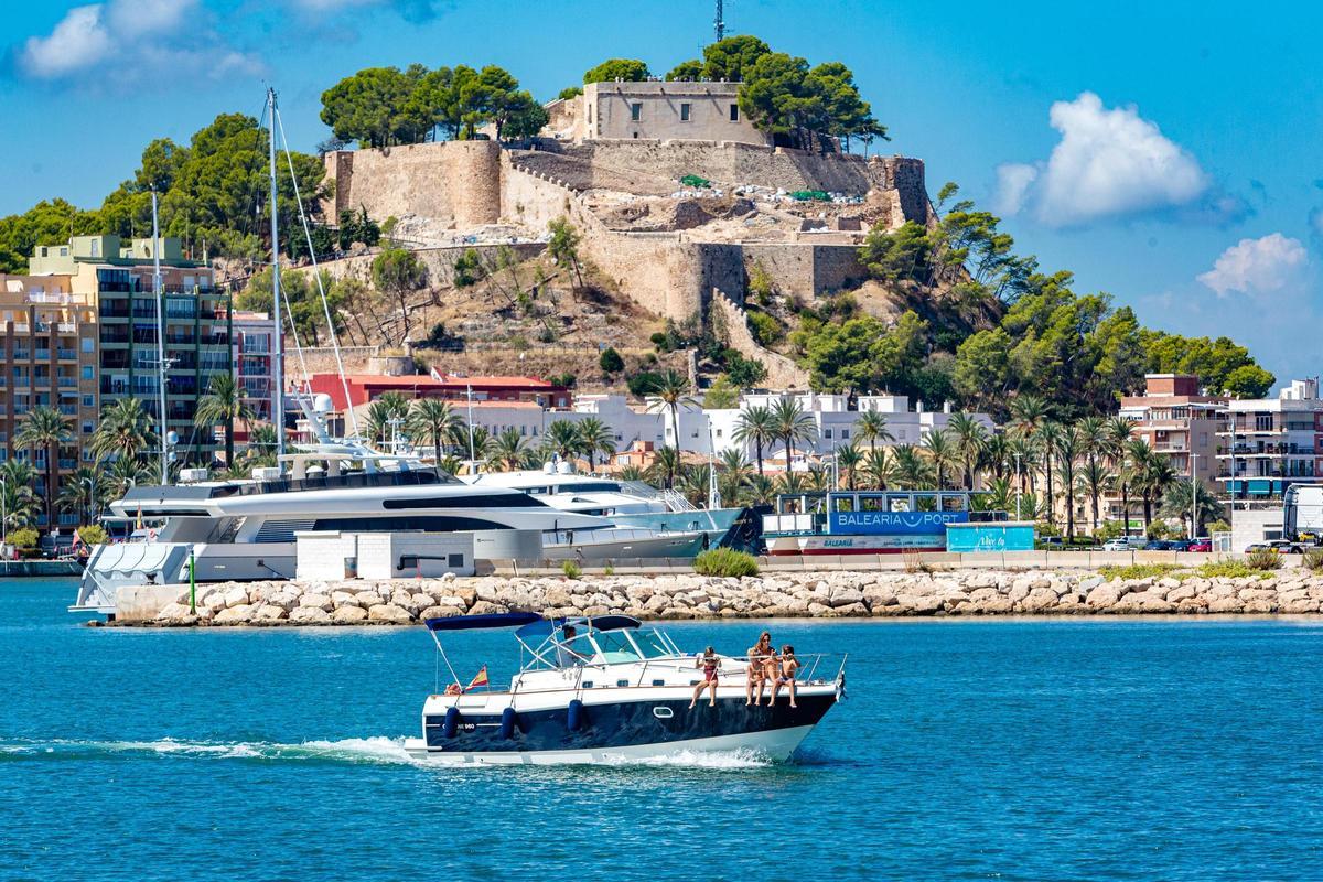 Destino Leo: La localidad de Dénia encandilará al “león”.