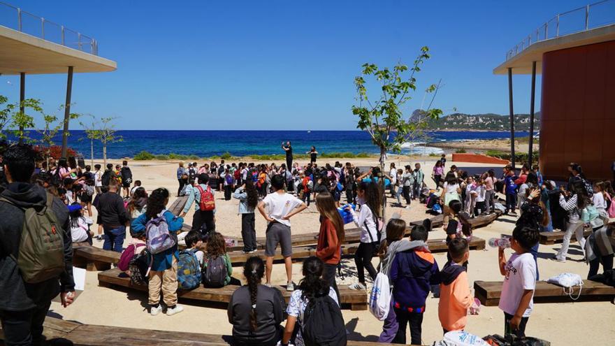 Una fiesta pone el broche a la Setmana del Mar