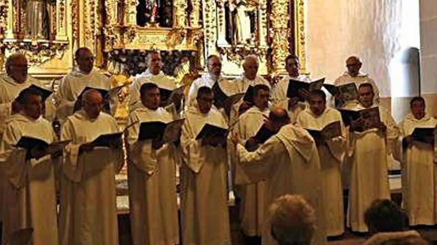 El coro Schola Gregoriana Gaudete actúa en el convento de las Dominicas Dueñas