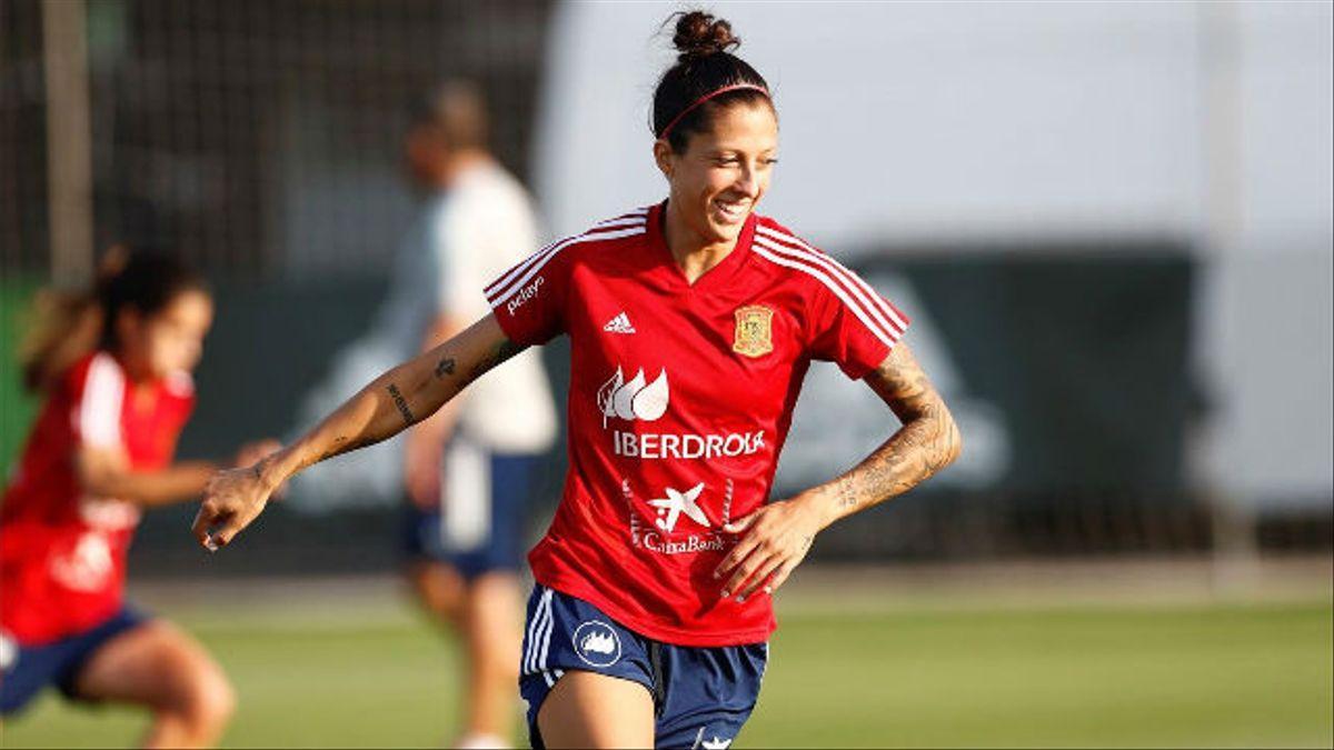 Jennifer Hermoso durante un entrenamiento con la selección