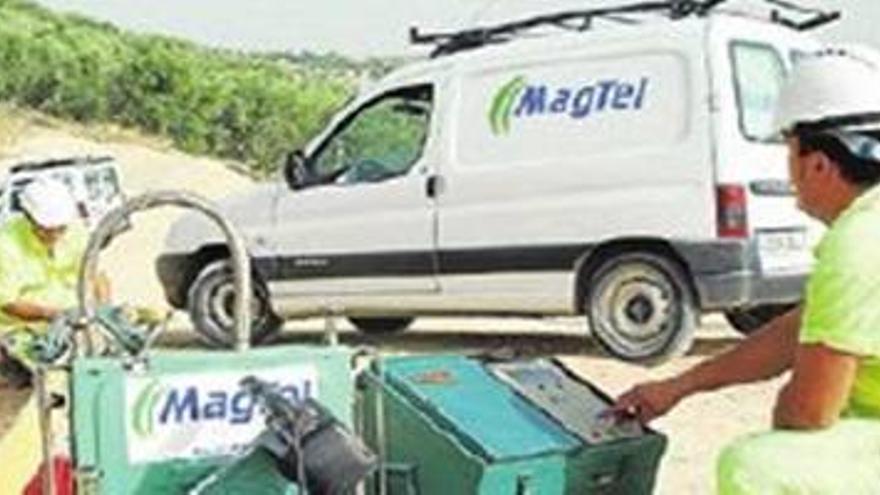 Magtel compra a Cajasol una fábrica en Huelva