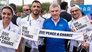 Los atletas de la Villa Olímpica hacen un llamamiento a la paz