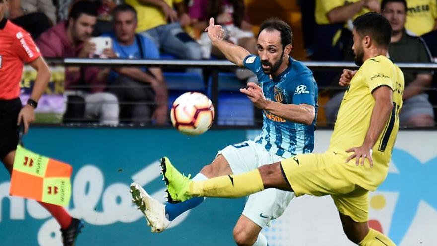 Un momento del encuentro entre el Villarreal y el Atlético.