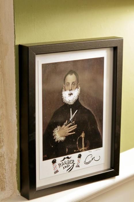 Ein Bart ist eine modische Aussage, also eine Frage des Stils. Wer es ernst damit meint, lässt ihn neuerdings in einem Herrensalon pflegen. Carlos Martín besitzt einem Friseurstuhl von 1820. Sein Barb