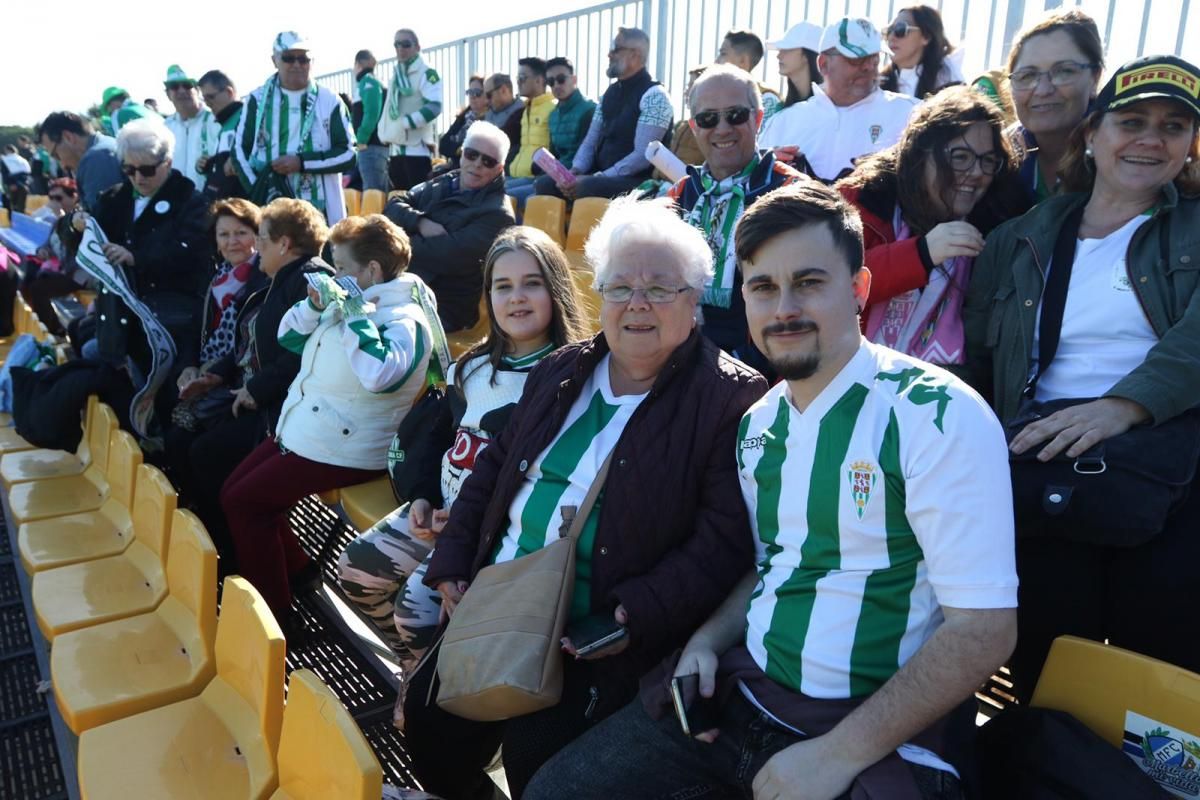 La afición cordobesista, con su equipo en Cádiz