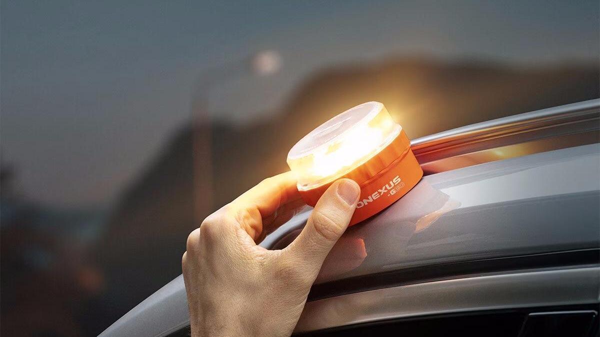 La DGT rectifica con la baliza V16: si tu dispositivo no está en esta lista tienes que cambiarlo