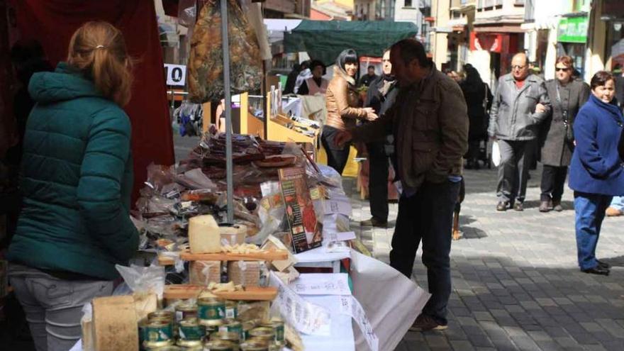 Abierta una fractura en el comercio por la postura frente al mercado navideño