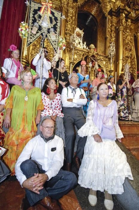 ROMERIA ROCIERA Y OFRENDA A LA VIRGEN