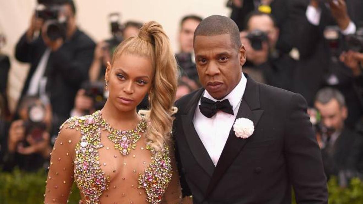Beyonce y Jay Z asisten a la gala benéfica 'China: Through The Looking Glass' Costume Institute Benefit Gala en el Metropolitan Museum en 2015