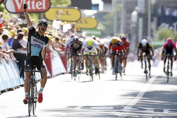 Stybar ha ganado una etapara marcada por la caída y posterior abandono de Tony Martin