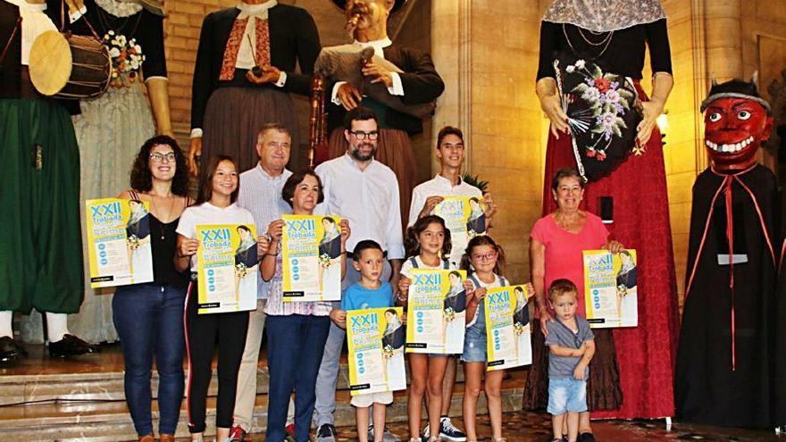 La presentación ayer con los Gegants del Ayuntamiento.