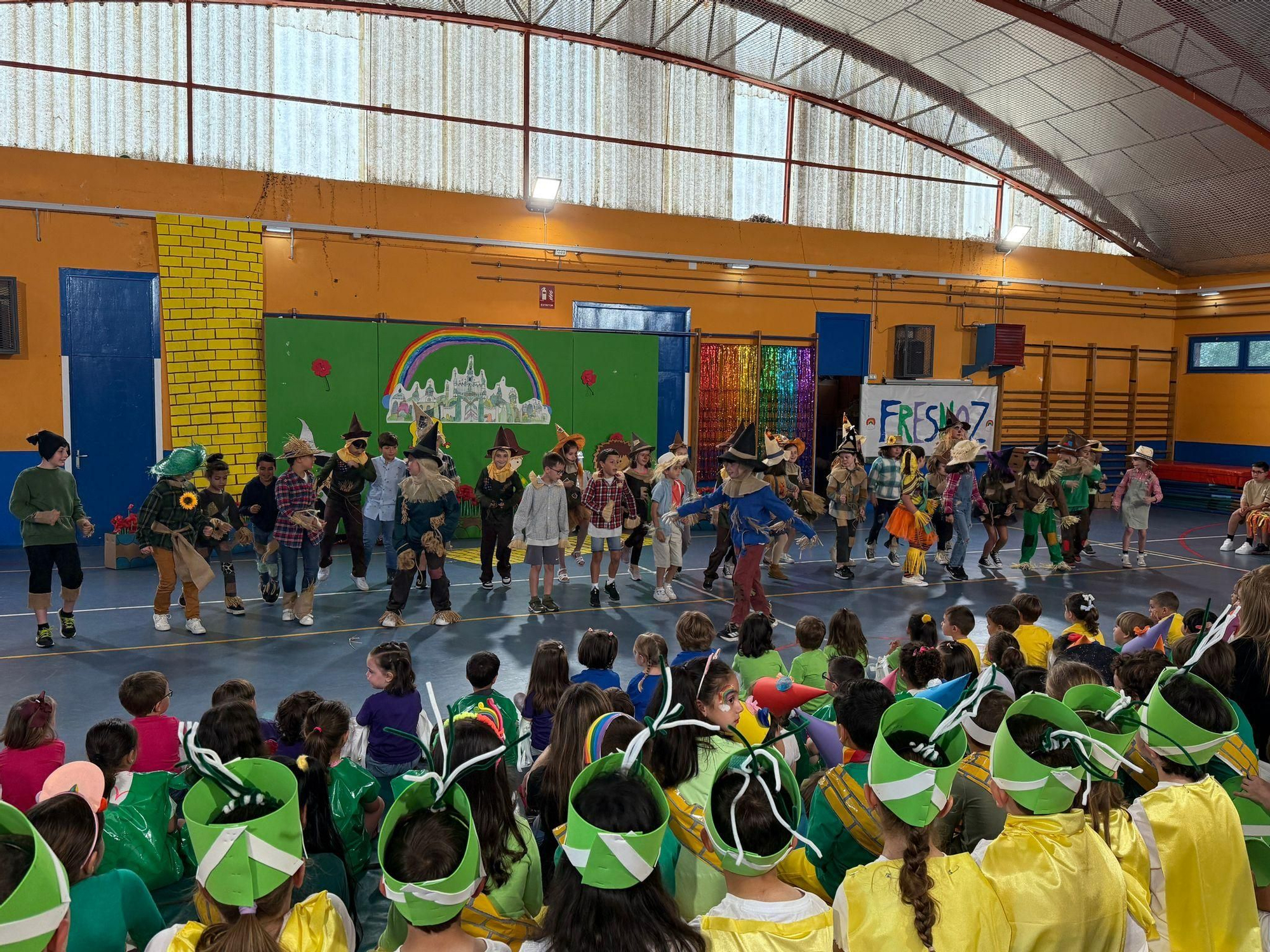 Así es "Fresnoz", la versión de los alumnos del Virgen del Fresno del mundo de Oz