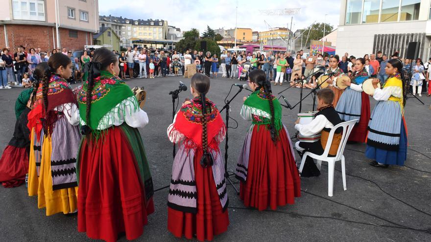 Foliada y queimada en la fiesta de Torás