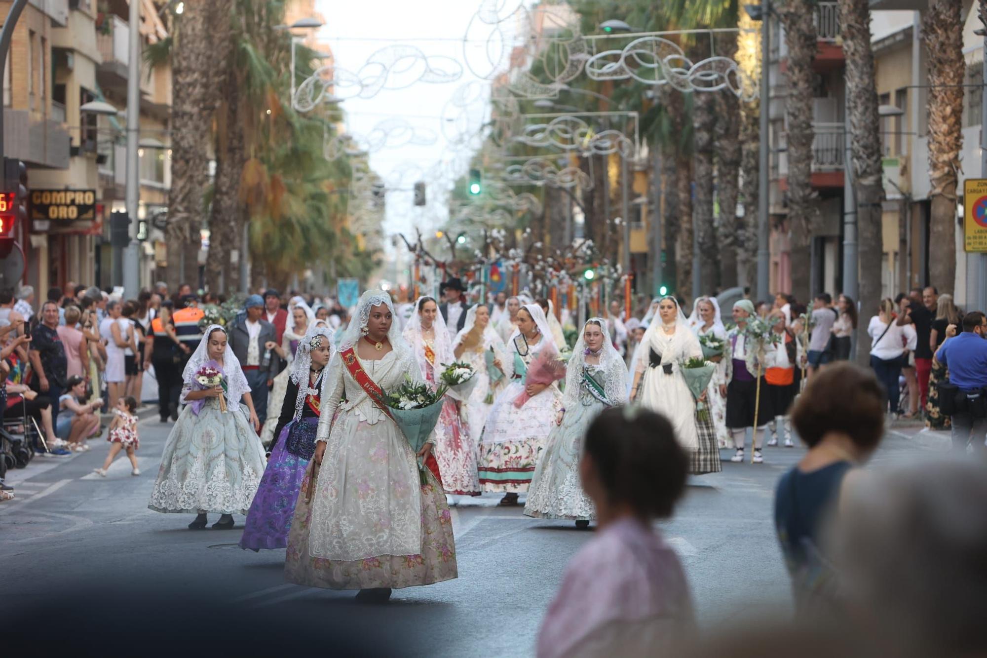 Ofrenda de flores en San Vicente