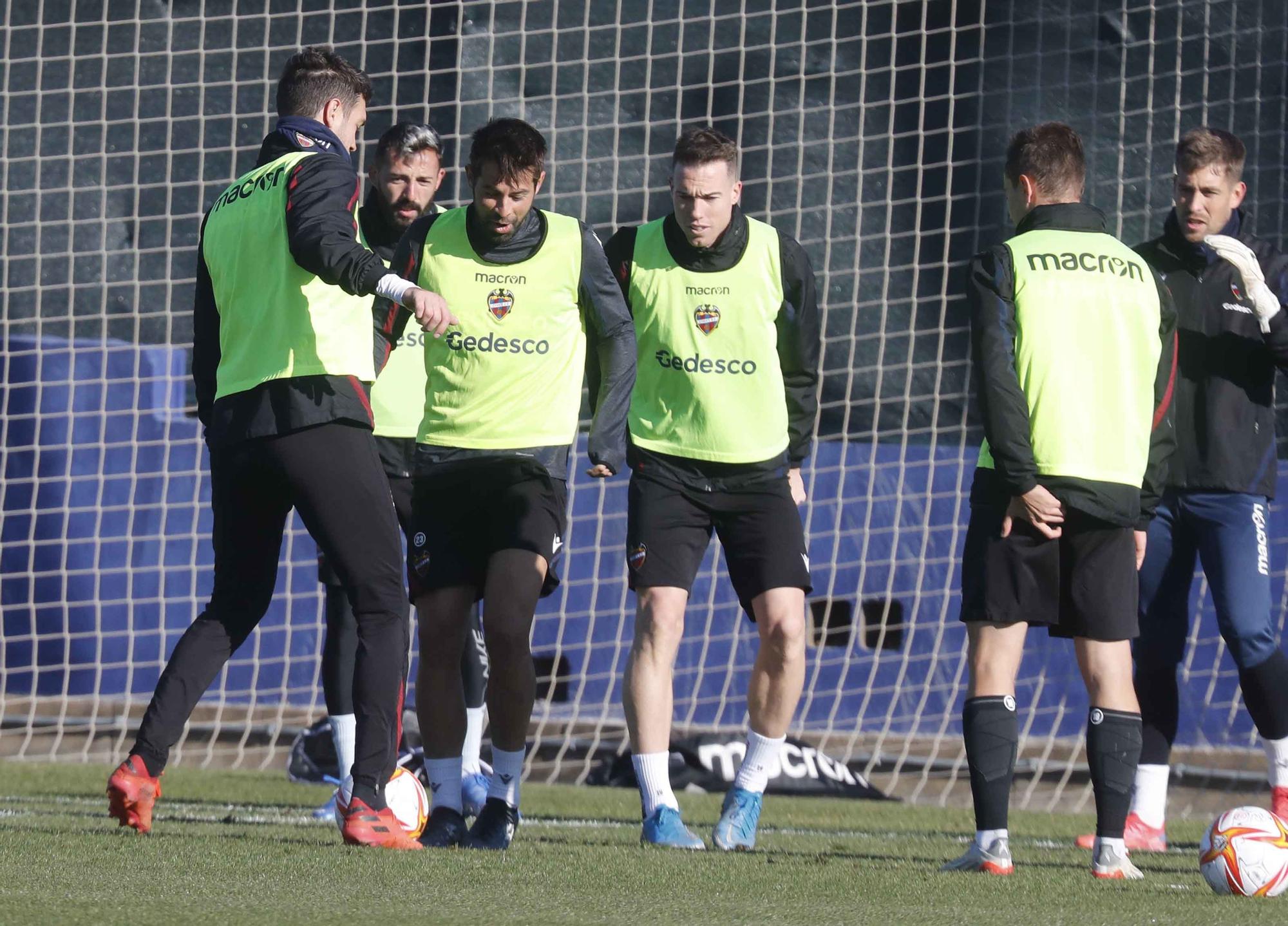 Último entrenamiento del Levante antes de viajar a Melilla