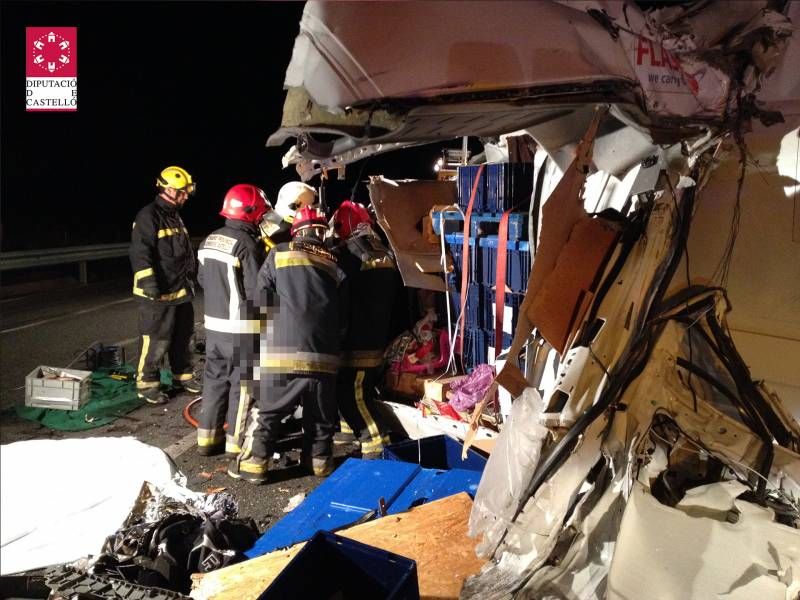 GALERÍA DE FOTOS -- Accidente en Vilanova d'Alcolea