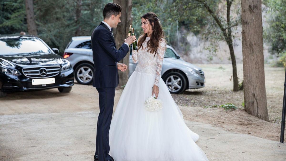 Brindis Marc Bartra y Melissa Jiménez