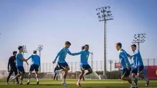 Koundé y Balde se apuntan a la 'batalla' ante el Atlético