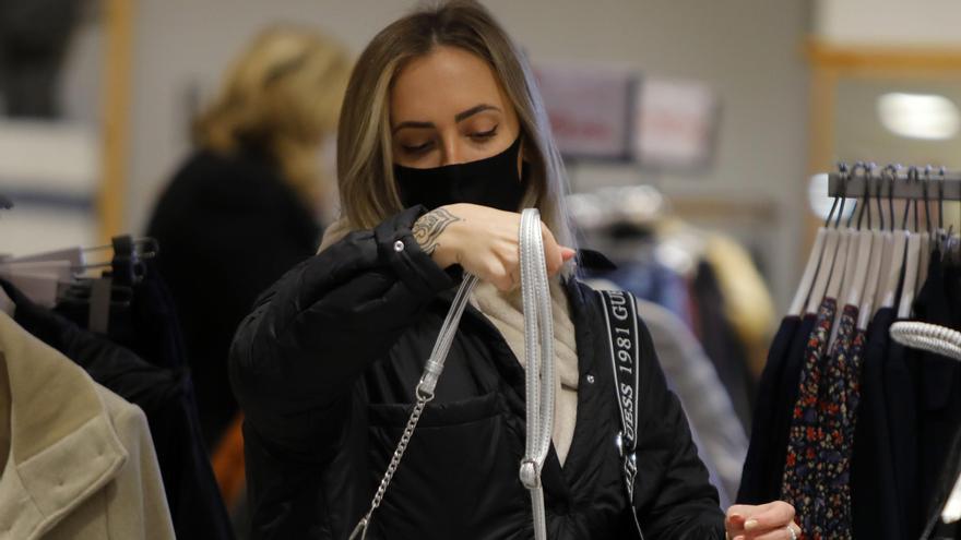 Uso obligatorio de la mascarilla durante la desescalada de las restricciones de covid en València