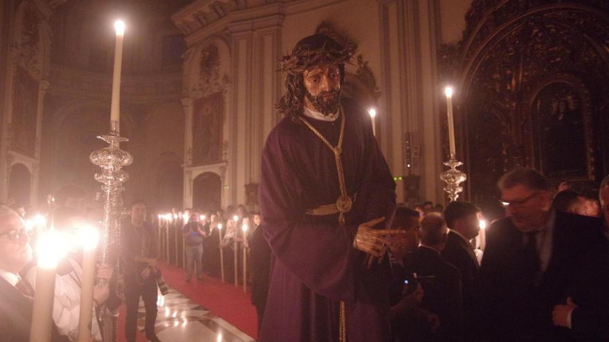Vía crucis y traslado claustral de Salutación en San Felipe Neri en 2025