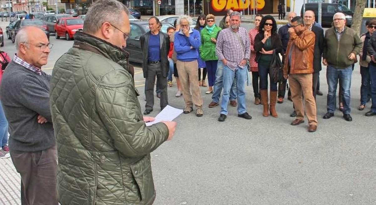 Flores para recuperar o espírito de Carballeira