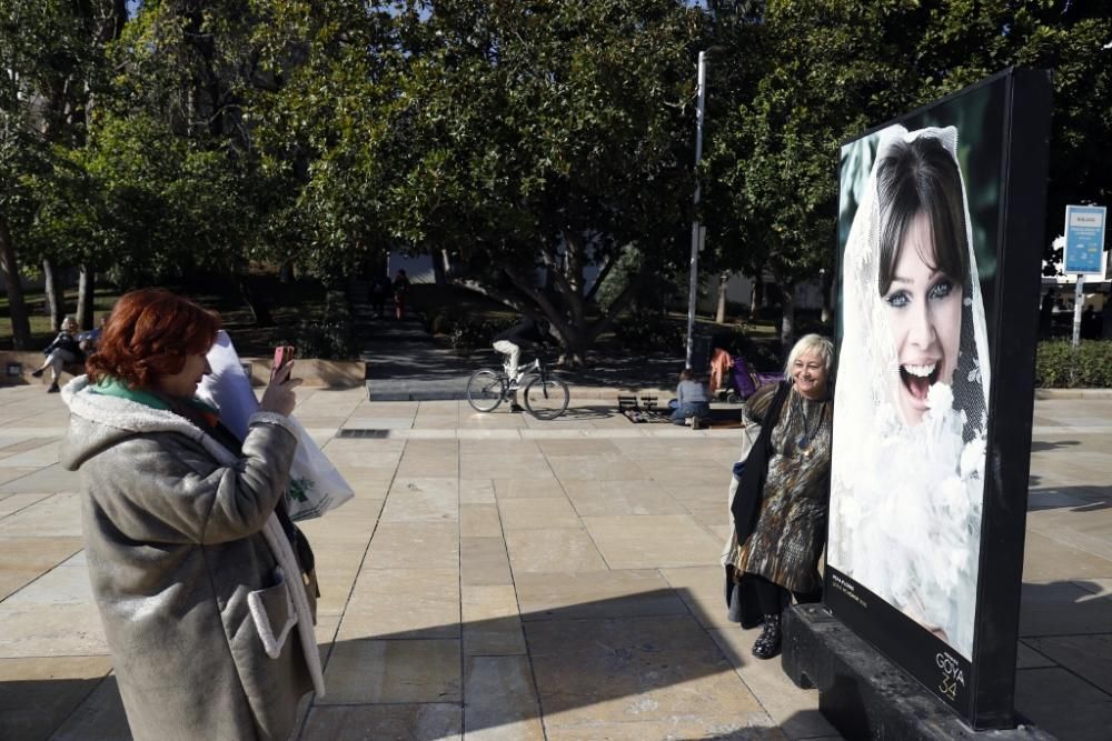 Exposición sobre Pepa Flores en la calle Alcazabilla.