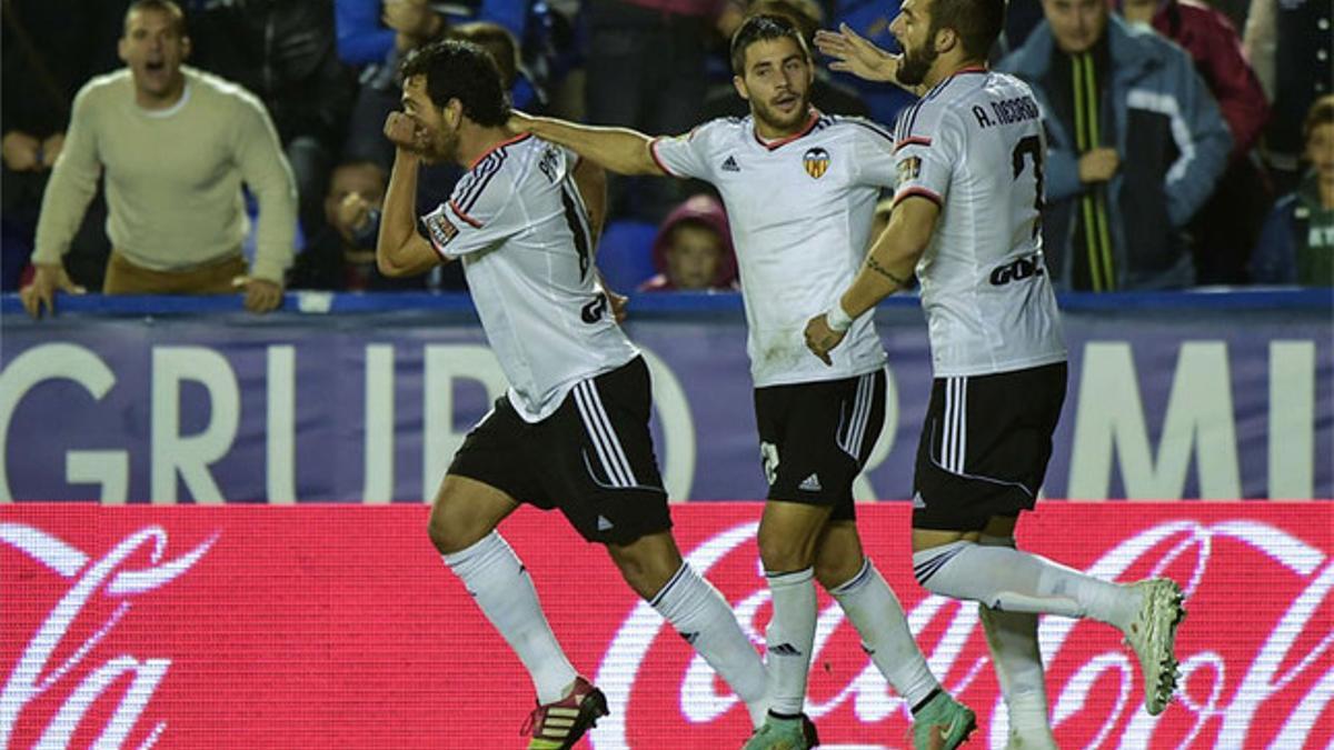 Parejo está &quot;feliz&quot; en el Valencia