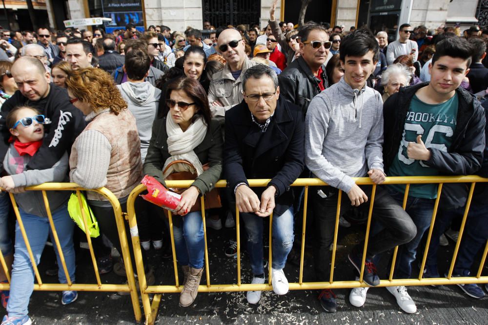 Búscate en la mascletà del 6 de marzo