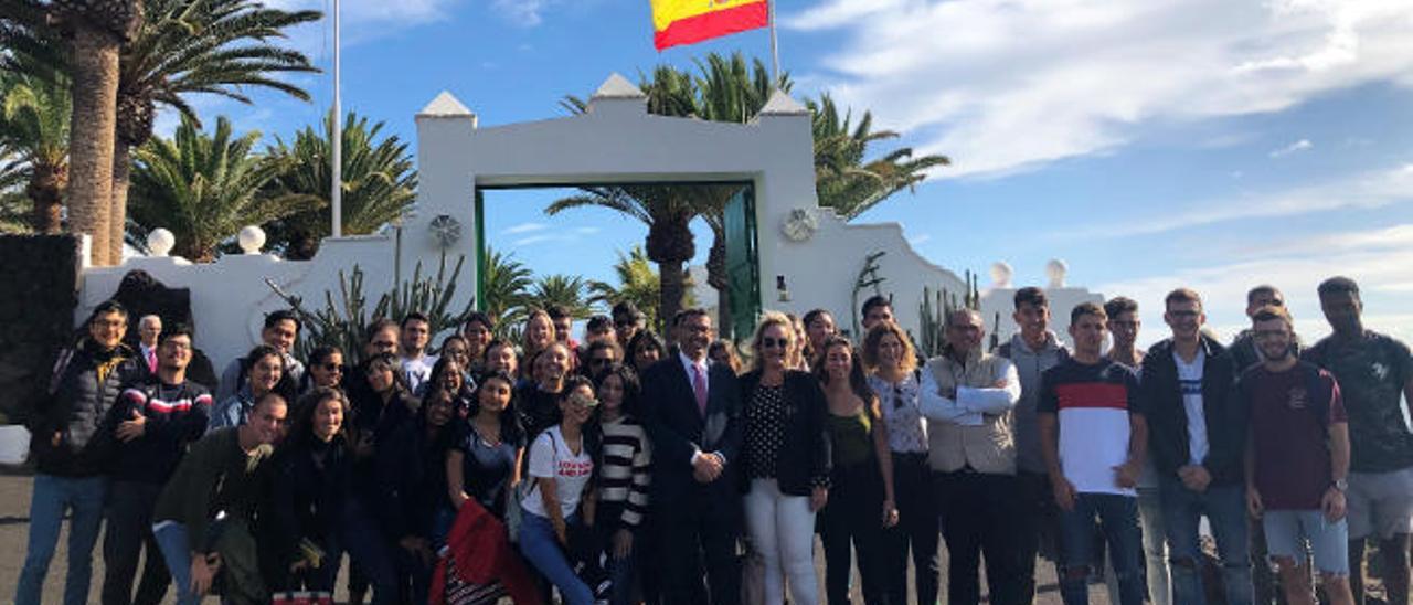 Los Reyes abren su casa en Lanzarote