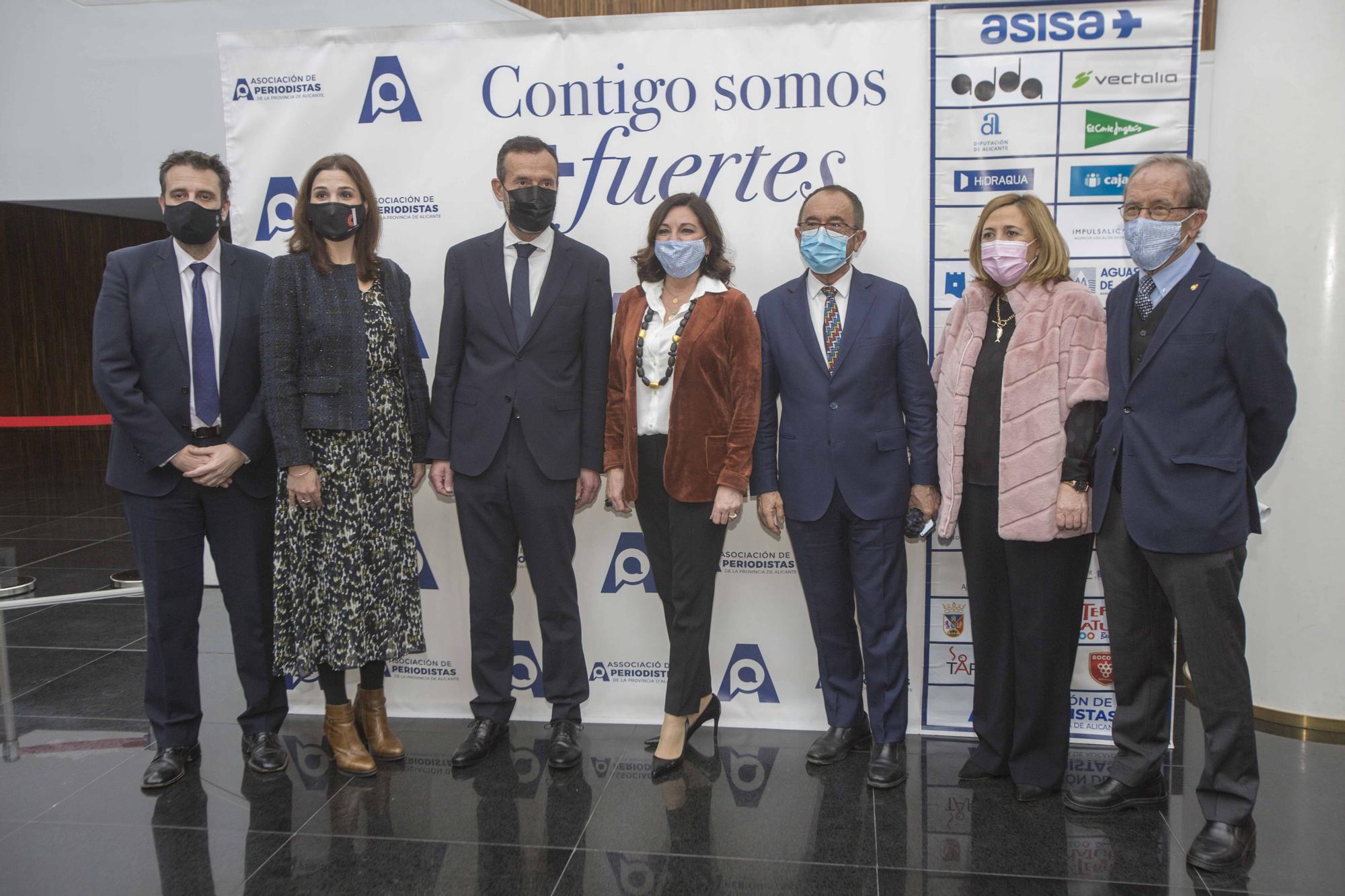 La noche 'Off the Record' de la Asociación de la Prensa de la Provincia de Alicante